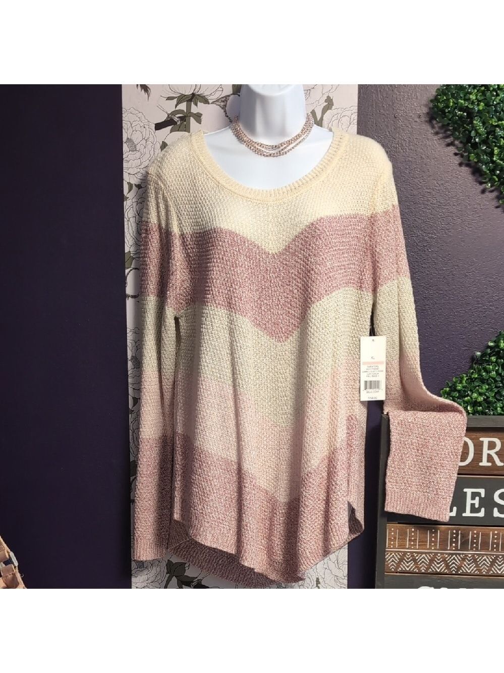New Directions Blush and Cream Chevron Sweater - Picture 3 of 7